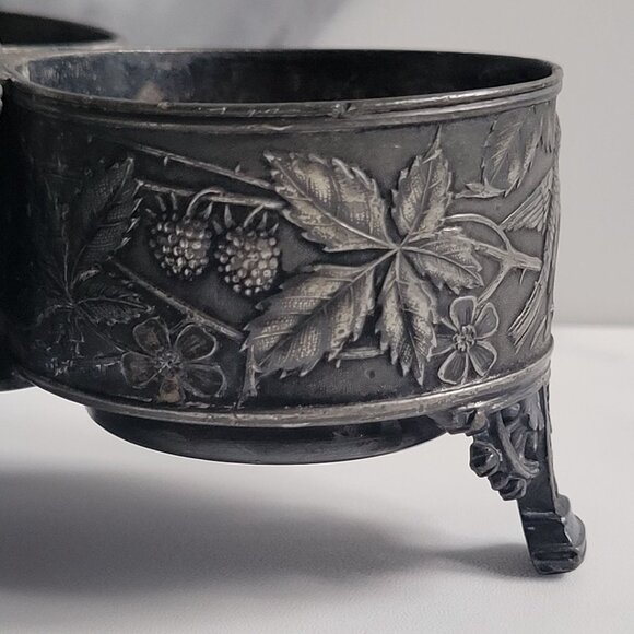 Antique Meriden Quadruple Plate #332 Condiment Bottle Holder Bird & Fruit Design - Picture 13 of 15